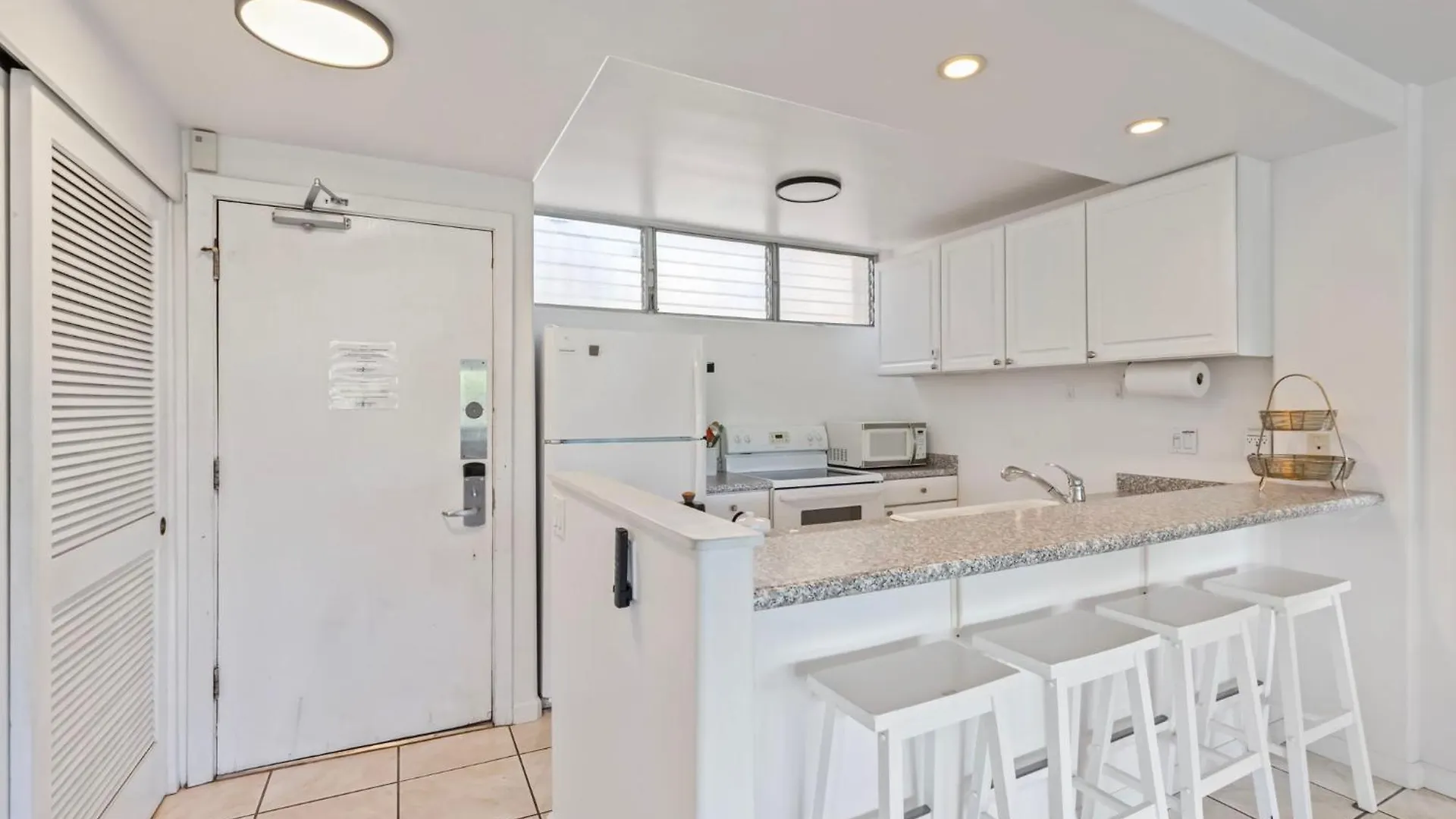 Apartment A-303 Haleakala Shores Wailea